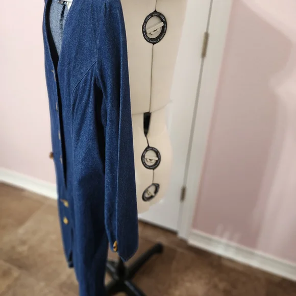 Metrostyle Classic Blue Button-Front Midi Dress - Picture 4 of 5